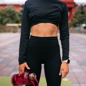 Fitness model in sportswear posing on the city street. Outdoor sports clothing, urban style. SSUCv3H4sIAAAAAAAACnRTTa+cIBTdN+l/mLCuqYqivv/Q5OV10UXzFgh3RjIIBnDa5mX+exFkpO3rznsO95z75dvHD6cTGqkVDD2d3rbIx0LK1TpDndDKw+WnHTegOJgcuRlMyhwALpw2gsocHKljk6IzeFCtUm7wPZDIOupWCzZzt9PqHBjrNLt6uHqoiEvAlkk7nRNVjc05Bxbx09ENyIwYdXDxlf1hlRr/HuNTIgLpMzyFnkEvEtCuHStcx435pmdQKOHR5z8iXxdtnP38AsxAHOs7el+EZSAlVaBXe+jGj9fUHL2AYr+OJjaTIHqDmZoruLyfOJ2H1mv8uGdzMSCBxgXsWejclGNPaygq0uKi6fBQ9MDLgjQ96Voft6wPkrEmdP3h1zWHue6idOVCZ3O+aUbl9gBnzosRTKhLlqbdFM4rpTG9Kme2XlFdDWlkSGq90NHv5Ol09rKQ8Ila6zN4wvPt+3vWc2altAs9o6iKuD+PLaxw7fvDZVmRuvbt193+IB7qJLxOqCjVuC5SUw6b6bGQv0+Y1EPZtj1Of8R71xzekLLsjjePw965hhzc48Z3bqj/3W0wEDzfjNgKRS0dMB0GXpCWdUXTD2MxEoIL3gPrm5F1zRn8hu+/AQAA//8DAGaTuhofBAAA